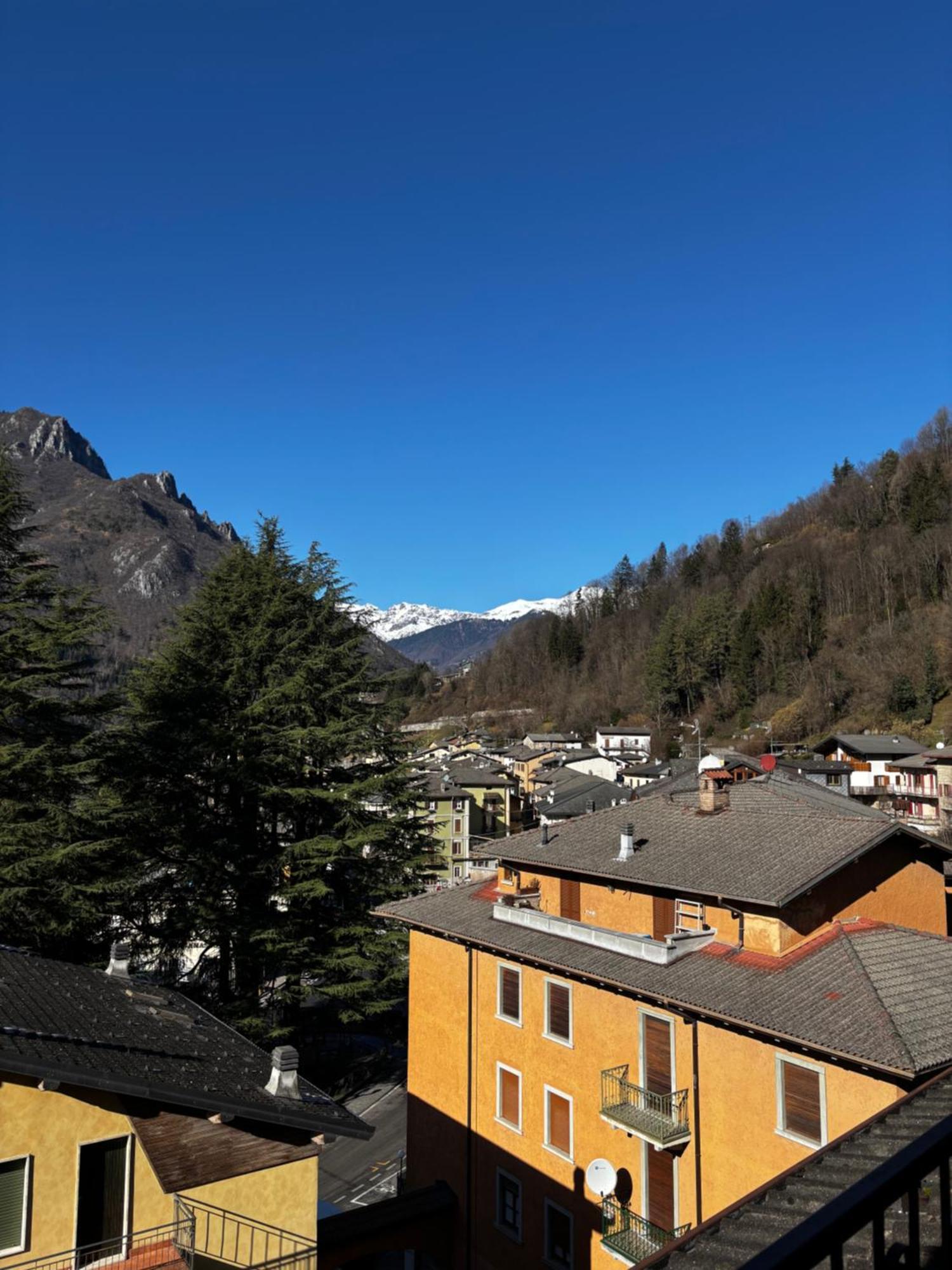 Apartmán La Casa Di Pietro Piazza Brembana Exteriér fotografie
